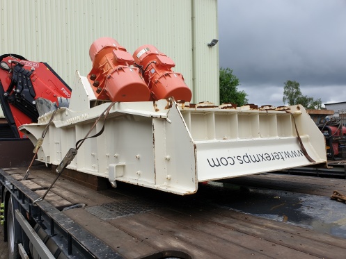 Terex® TC036 Vibrating Feeder